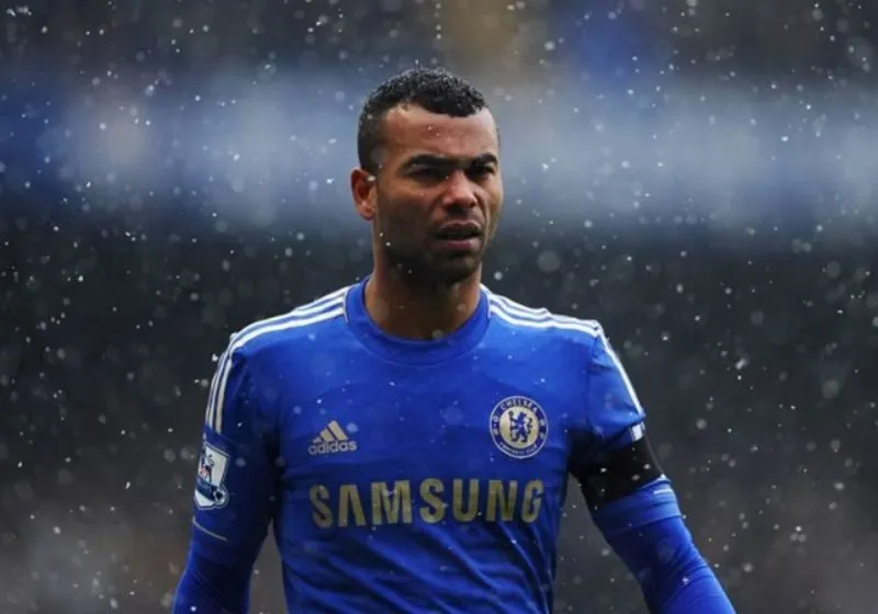 Sự nghiệp của huyền thoại hậu vệ cánh trái Ashley Cole tại nền bóng đá Anh