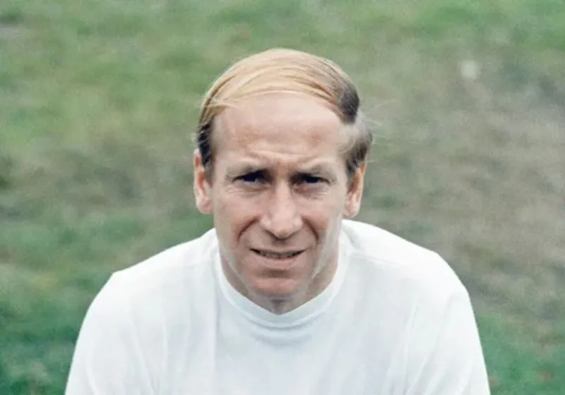 Bobby Charlton vĩ sao chết