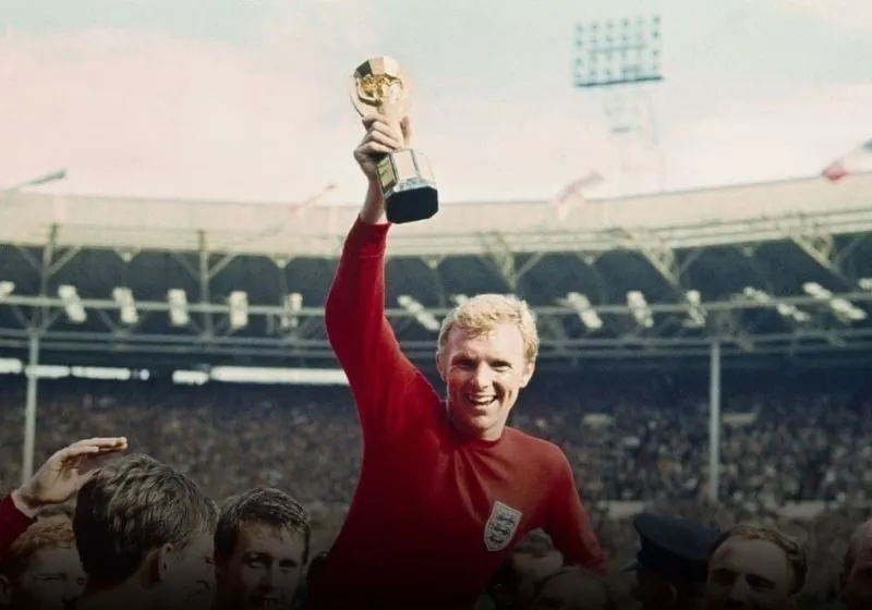 Bobby Moore thống kê