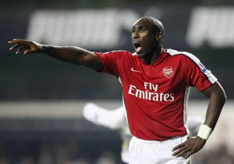 Sol campbell còn sống không