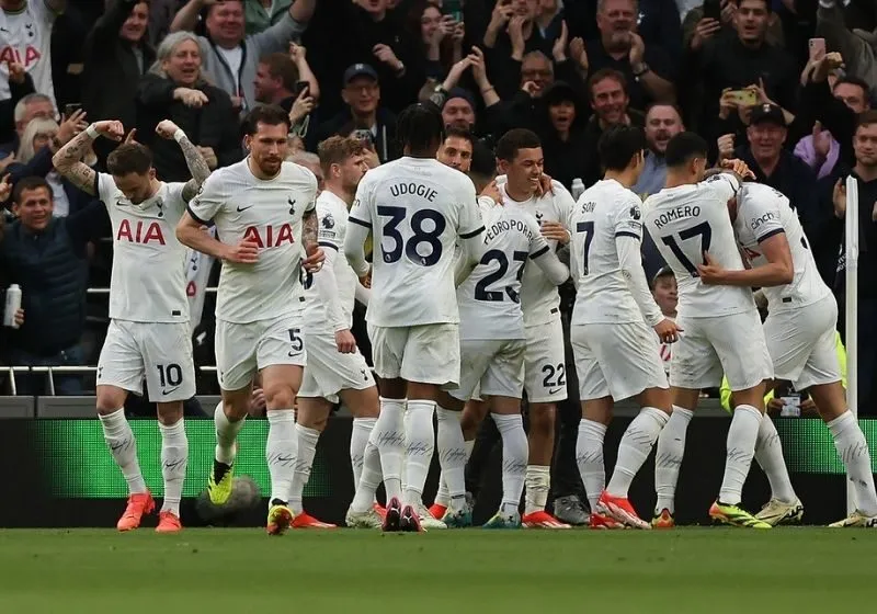 tiền vệ tottenham
